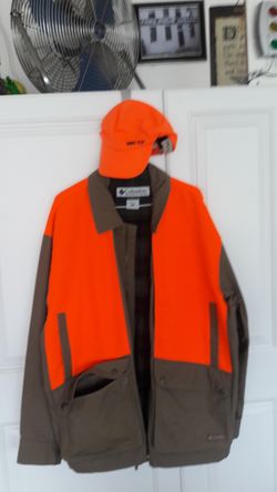 New Columbia brand small game hunting jacket with game bag in back