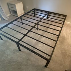 Queen Metal Bed Frame 
