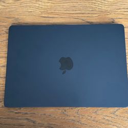 MacBook Air with Apple M2 chip (2023)