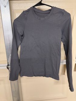Gray Long Sleeve Crew Neck Top