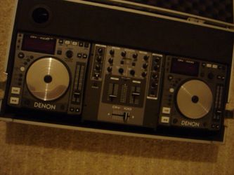 Denon DN-S1000 & DN-X100 DJ Set