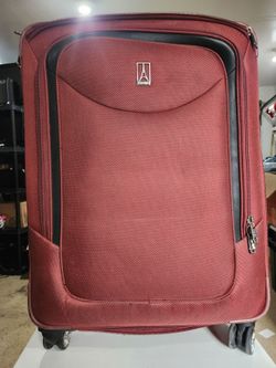 Travelpro 23 Inch Softside Spinner Rolling Suitcase Burgundy 4 Wheel Luggage