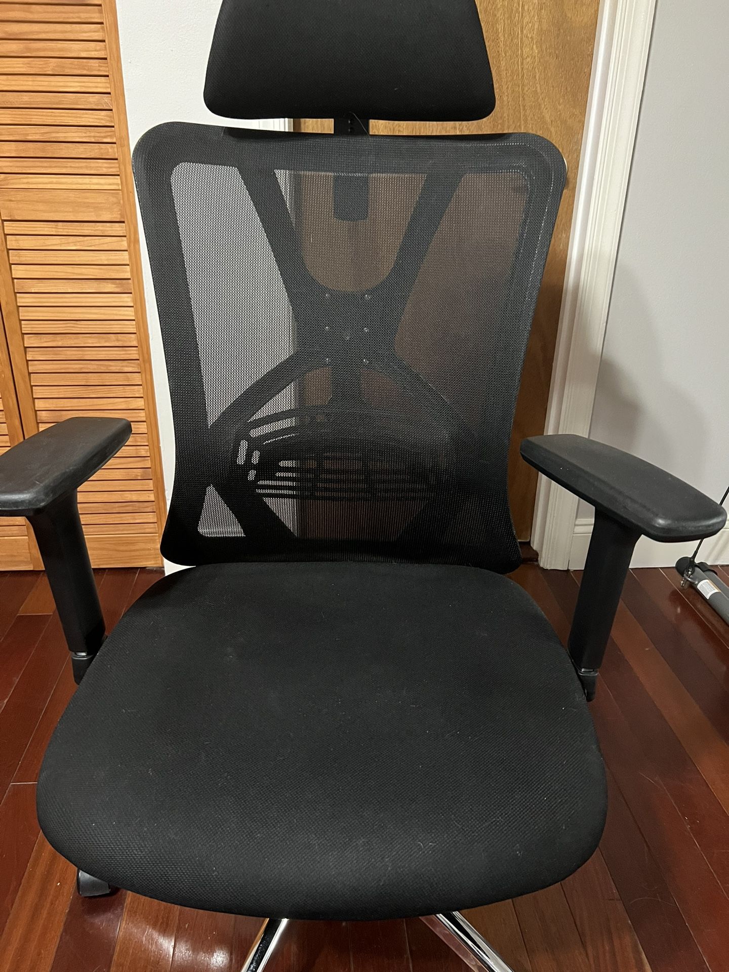 Ergonomic Office Chair Ticova