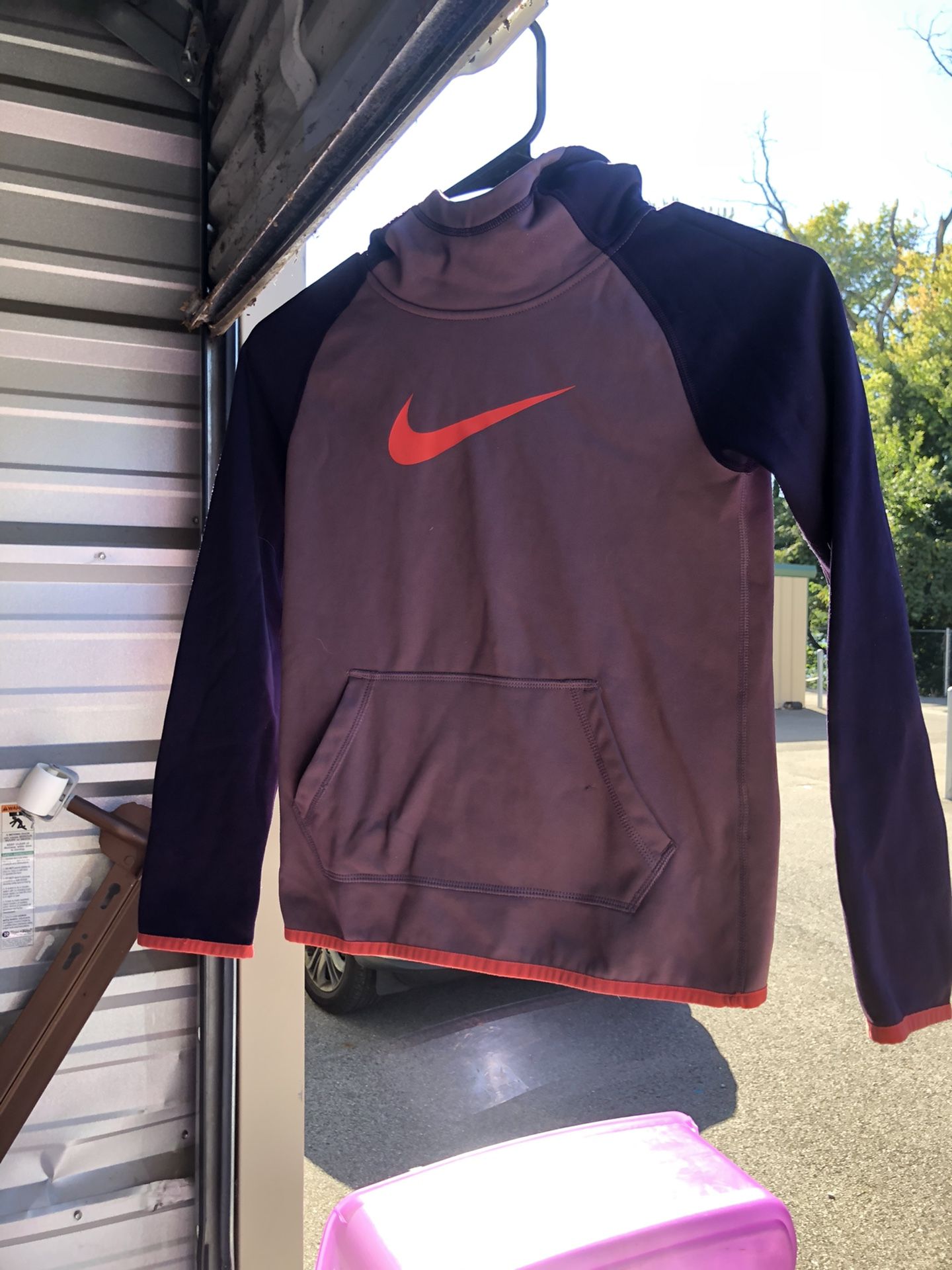 Lady’s Small purple pullover fleece hoodie, Nike