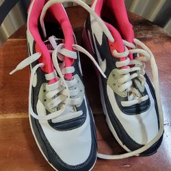 Nike Air Max Size 6y