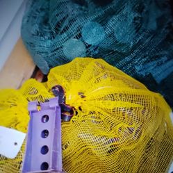 Rebar Support Chairs And Wooden Stakes. Sillas De Barrilla Y Estakas