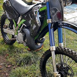 1993 Kawasaki 250 BEAST!!