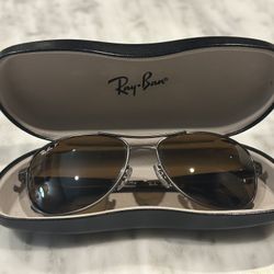 New Authentic Ray Ban Aviators