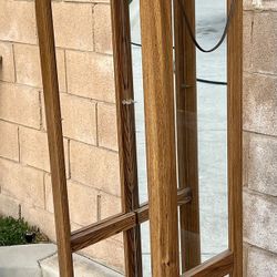 Free - Courier Cabinet