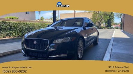 2017 Jaguar XF