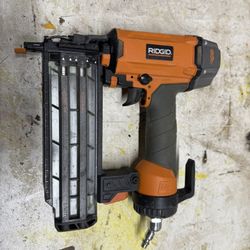 Trim Nailer