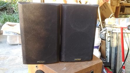 Paradigm Atom V.2 speakers