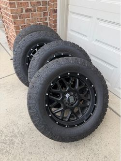Ford F150  XD Wheels and Tires