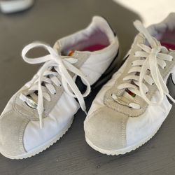 Nike Cortez Style