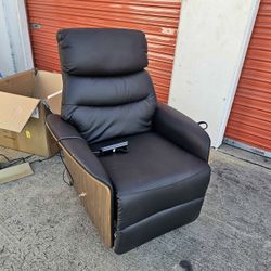 Electric lift recliner chair
