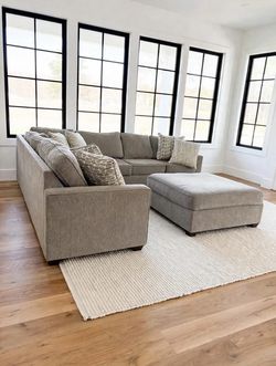 Sectinal couch