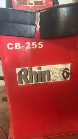 CB-255 Digital Wheel Balancer - $200