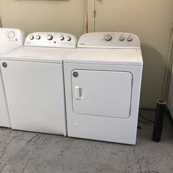 Whirlpool He Top Load Washer And Gas Dryer Set