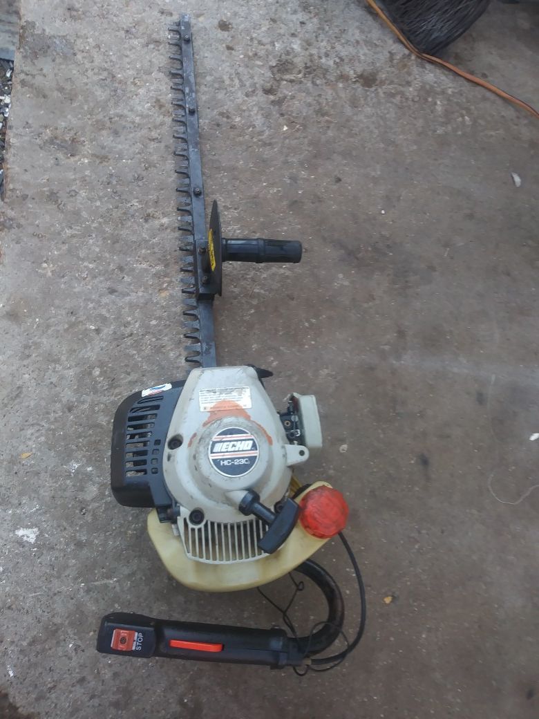 ECHO HC230 GAS HEDGE TRIMMER(notworking) for Sale in Dallas, TX OfferUp