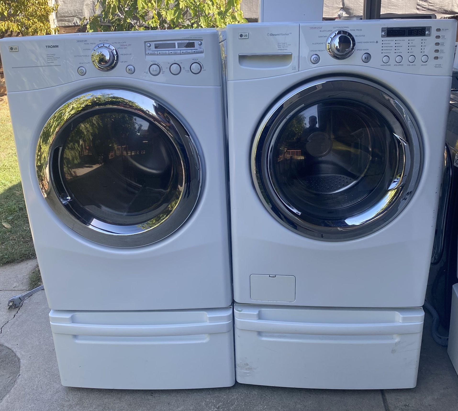 LG Washer And Electric Dryer