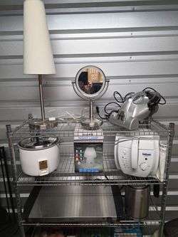 $70 for All, Lot Of (8) Household Electric Kettle, Flat Panel Griddle, Rice Cooker, Deep Fryer, Mirror, Lamp