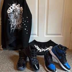 SHOES AND SWEATSUIT📲