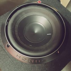 Rockford Fosgate P2-dual 2 8-in dual voice coil 250 watt to 500 W subwoofer. works great, FREE DELIVERY AND DEMO IN THE PORTLAND VANCOUVER AREA