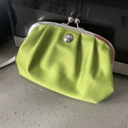 Coach Green Kisslock 