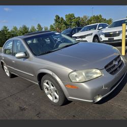 2000 Nissan Maxima 