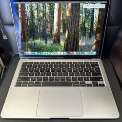 Macbook Air 13 nches- core i3- MacOS Sequoia