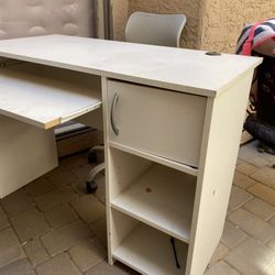 White Desk With Chair 
