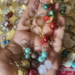 Low Price For 62 Earrings Good For Swapmeet Sellers