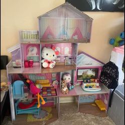 Doll House 4-5 Ft