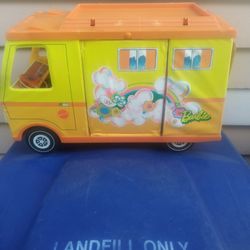 Barbie camper 