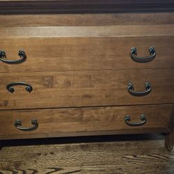 Three Drawer Cabinet 