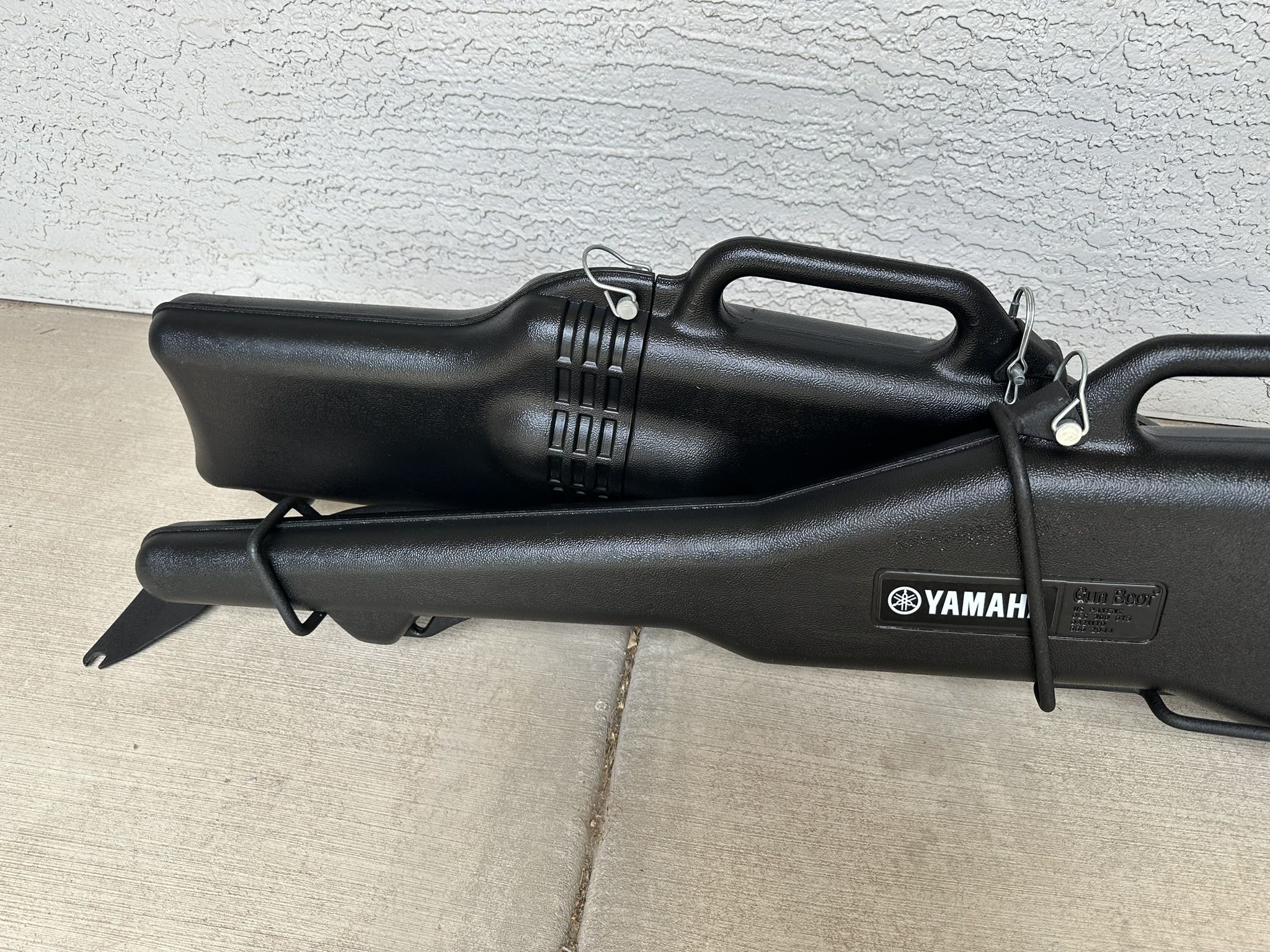 Yamaha TWO GUN BOOTS MOUNT WITH 2 GUN BOOTS