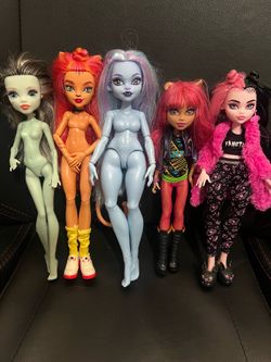 Monster high Barbie bundle