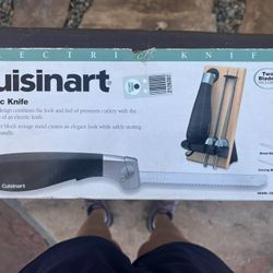 Brand New Cuisinart  Electric Knife With Butcher Block Stand