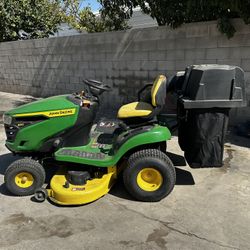 John Deere Riding Mower 