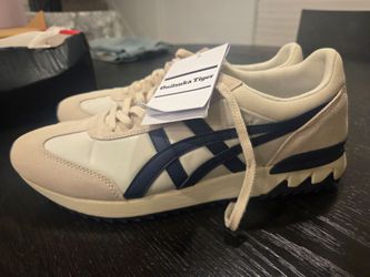 Onitsuka Tiger Sneakers New with Tags
