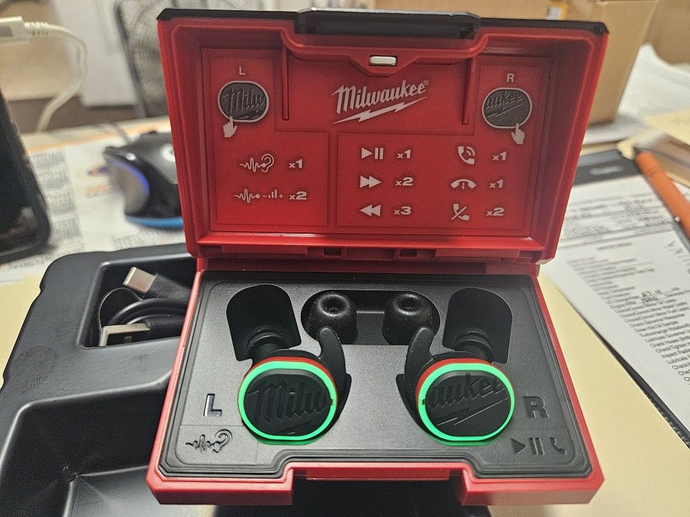 Milwaukee Bluetooth Earbuds