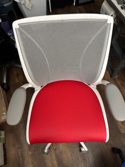 Humanscale office or gaming chair