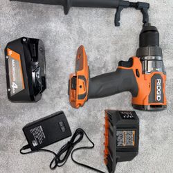 Hammer Drill W/ Battery 4 Ah And Charger 