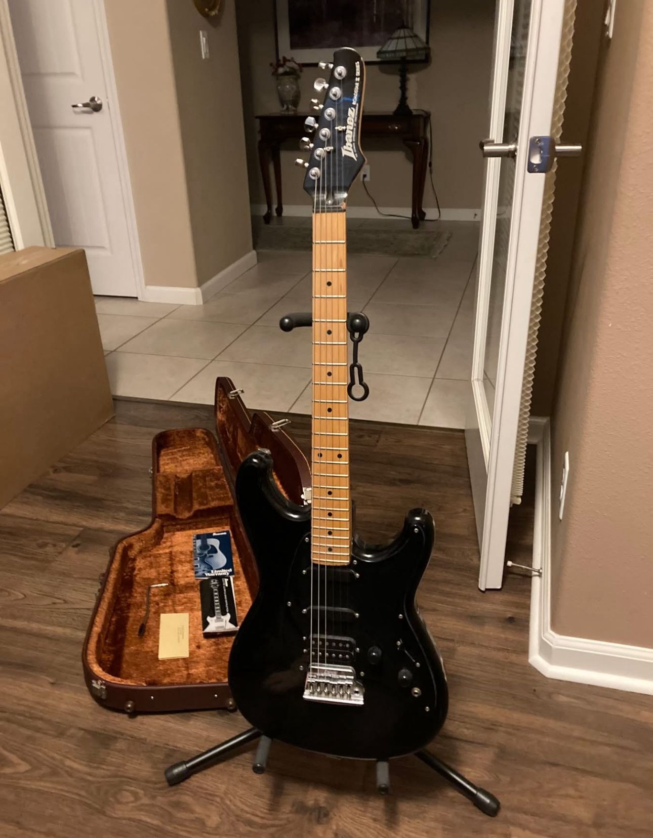 1985 Ibanez Roadstar RS140