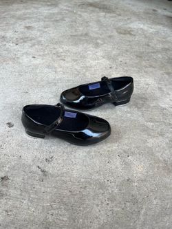 Kids tap dancing shoes