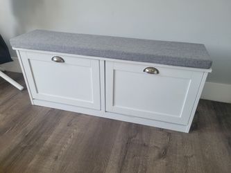 White/ gray shoe storage bench