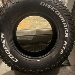 4 Like New Tires Lt 265 70 17