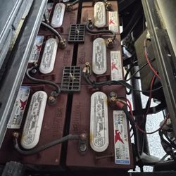 8 Trojan T-105 plus 6 volt Batteries