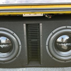 Radio, Amp And Subwoofer 