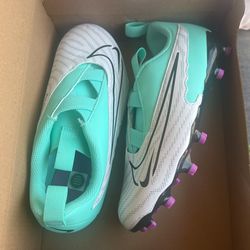 Jr Phantom Cleats